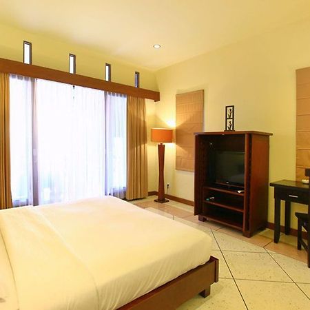 Mutiara Jimbaran Villas Kuta Selatan Exterior foto
