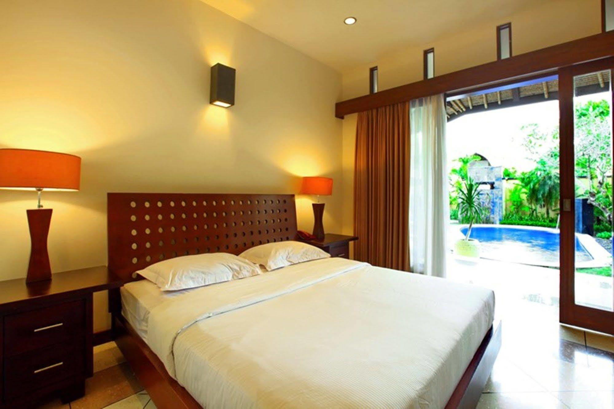 Mutiara Jimbaran Villas Kuta Selatan Exterior foto